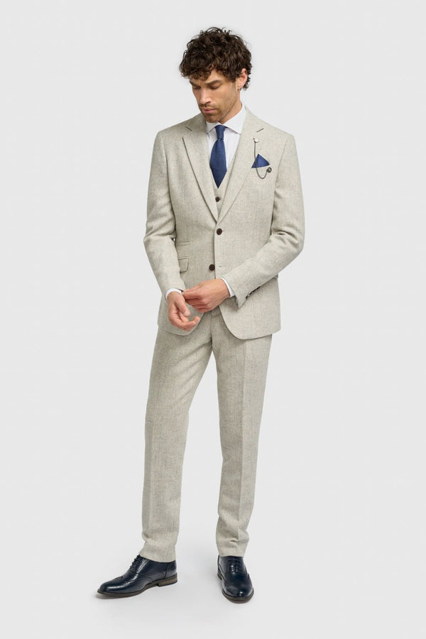 Thomas Pearl Tweed Three Piece Suit