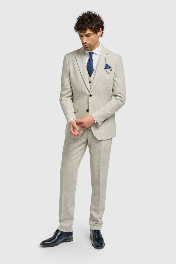 Thomas Pearl Tweed Three Piece Suit