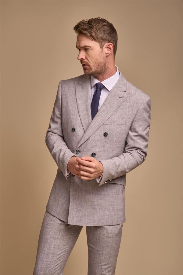 Cavani Tokyo Dove Double Breasted Blazer - 34R - Suit & Tailoring