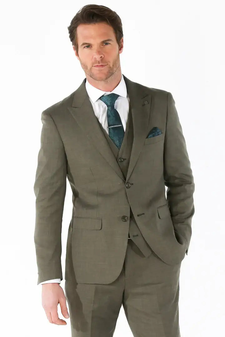 Kurt Sage Men’s Three Piece Suit